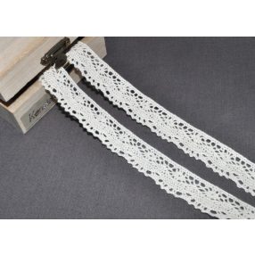 Ekrü (20 mm) horgolt csipke