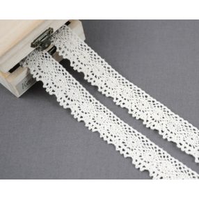 Ekrü (25 mm) horgolt csipke